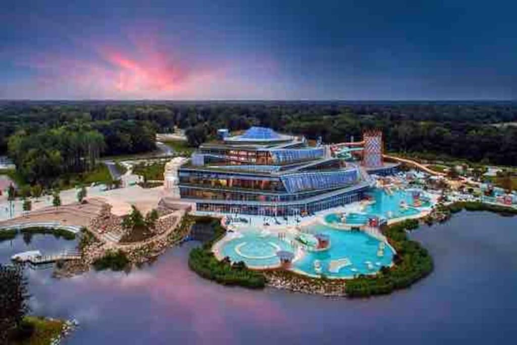 ***Suite Parklane* 5Min Disney & Shopping * New*** سيري المظهر الخارجي الصورة